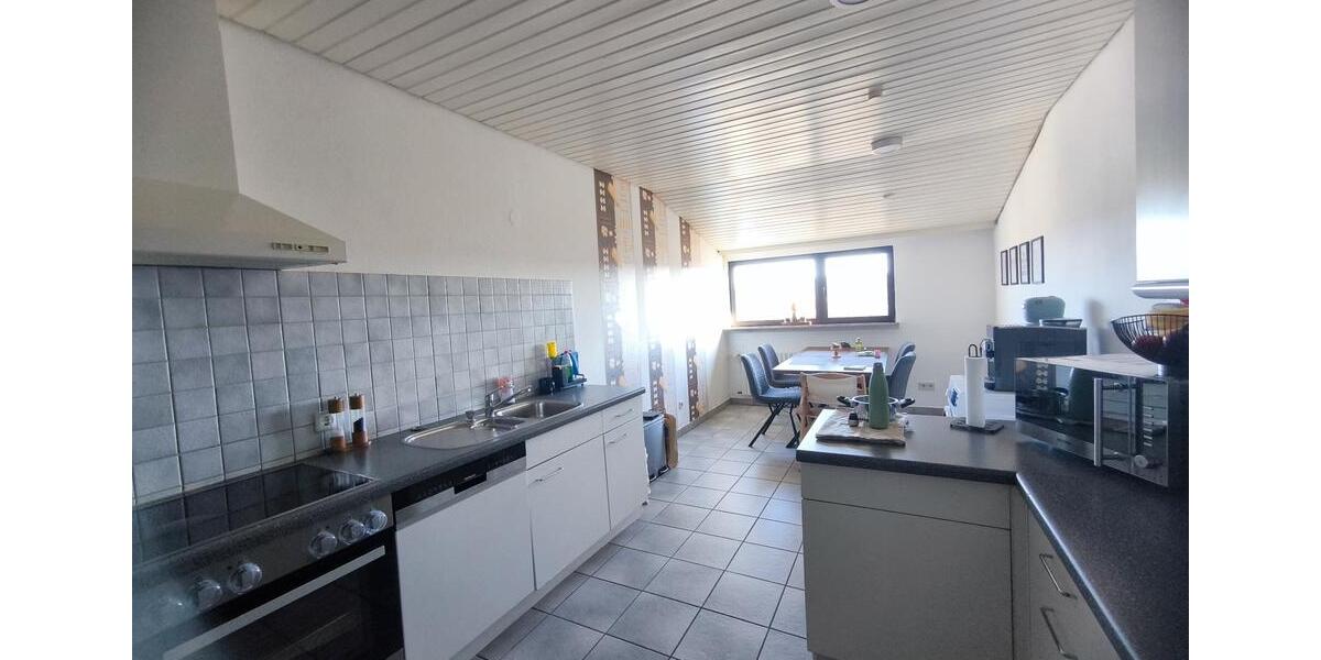 Dachgeschoßwohnung Arnsberg Obereimer - 3 Zimmer, 108 m&sup2;, 570&euro; | Angebot:24918578