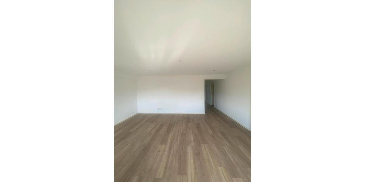 Dachgeschoßwohnung Arnsberg Holzen - 3 Zimmer, 85 m&sup2;, 807&euro; | Angebot:25882195