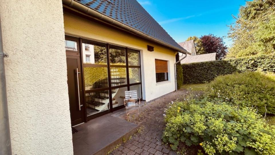 Dachgeschoßwohnung Halver - 3 Zimmer, 117 m&sup2;, 900&euro; | Angebot:25988805