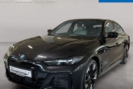 BMW i4 3.992 km 61.599 &euro; Dortmund 44263