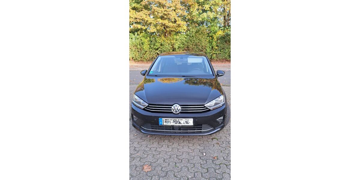 VW Golf Sportsvan 82.722 km 13.600 &euro; Kamen 59174