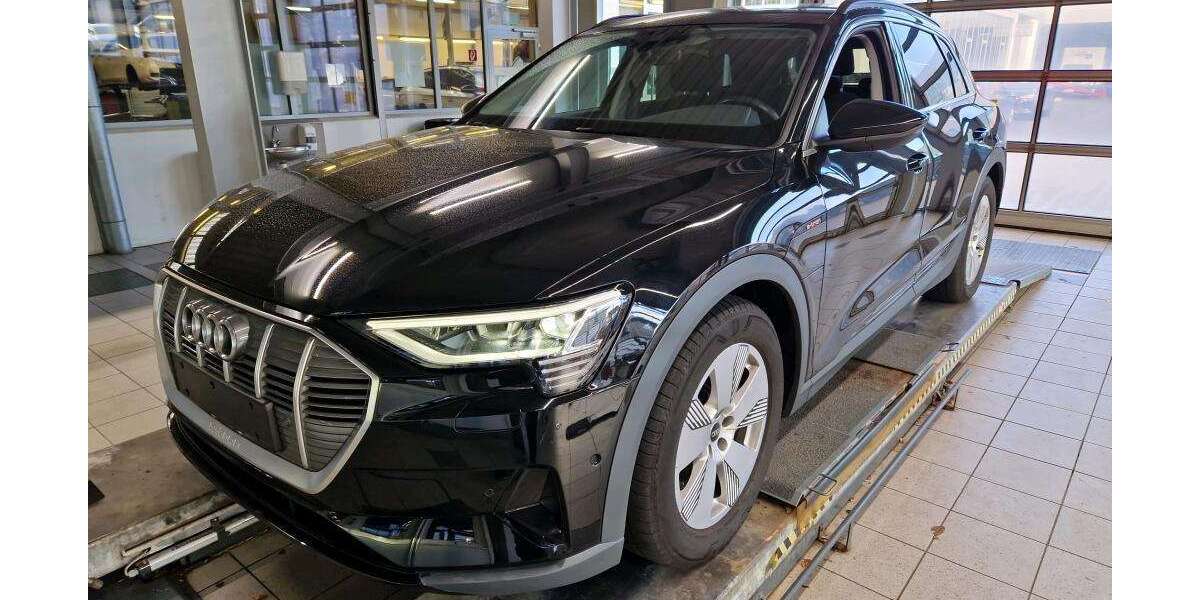 Audi e-tron 39.997 km 29.909 &euro; Hagen 58091