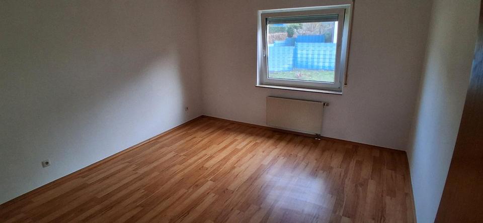 Etagenwohnung Sundern (Sauerland) - 3 Zimmer, 77 m&sup2;, 353&euro; | Angebot:25616698