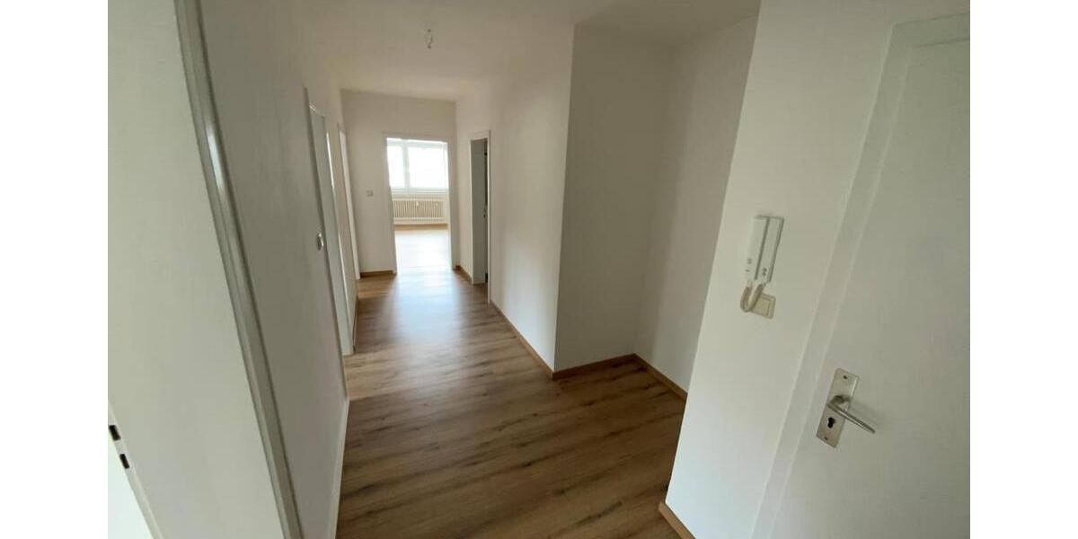 Etagenwohnung Plettenberg - 3 Zimmer, 77 m&sup2;, 529&euro; | Angebot:25901450