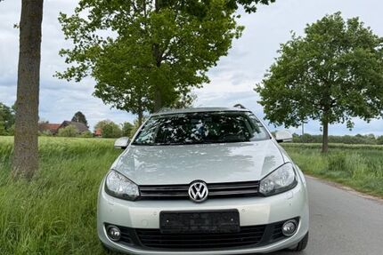 VW Golf 219.000 km 2.600 &euro; Bönen 59199