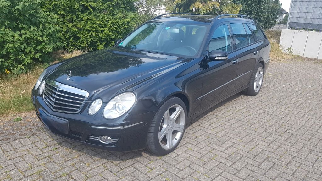 Mercedes-Benz E 280 208.960 km 8.500 &euro; Lüdenscheid 58509