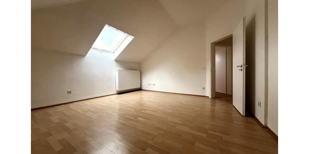 Dachgeschoßwohnung Lüdenscheid Othlinghausen - 4 Zimmer, 100 m&sup2;, 690&euro; | Angebot:24791701