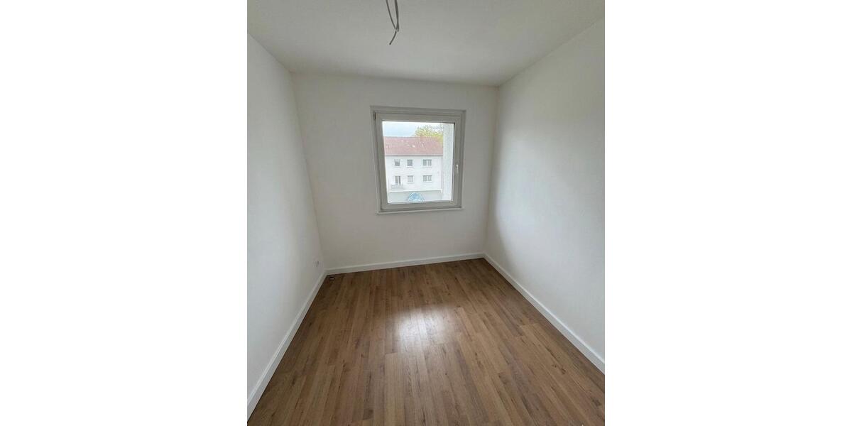 Etagenwohnung Dortmund Huckarde - 4 Zimmer, 81 m&sup2;, 1.100&euro; | Angebot:26621716