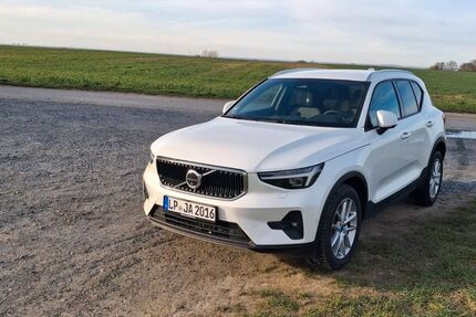 Volvo XC40 14.105 km 33.500 &euro; Wickede(Ruhr) 58739