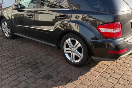 Mercedes-Benz ML 350 196.000 km 12.900 &euro; Iserlohn 58636