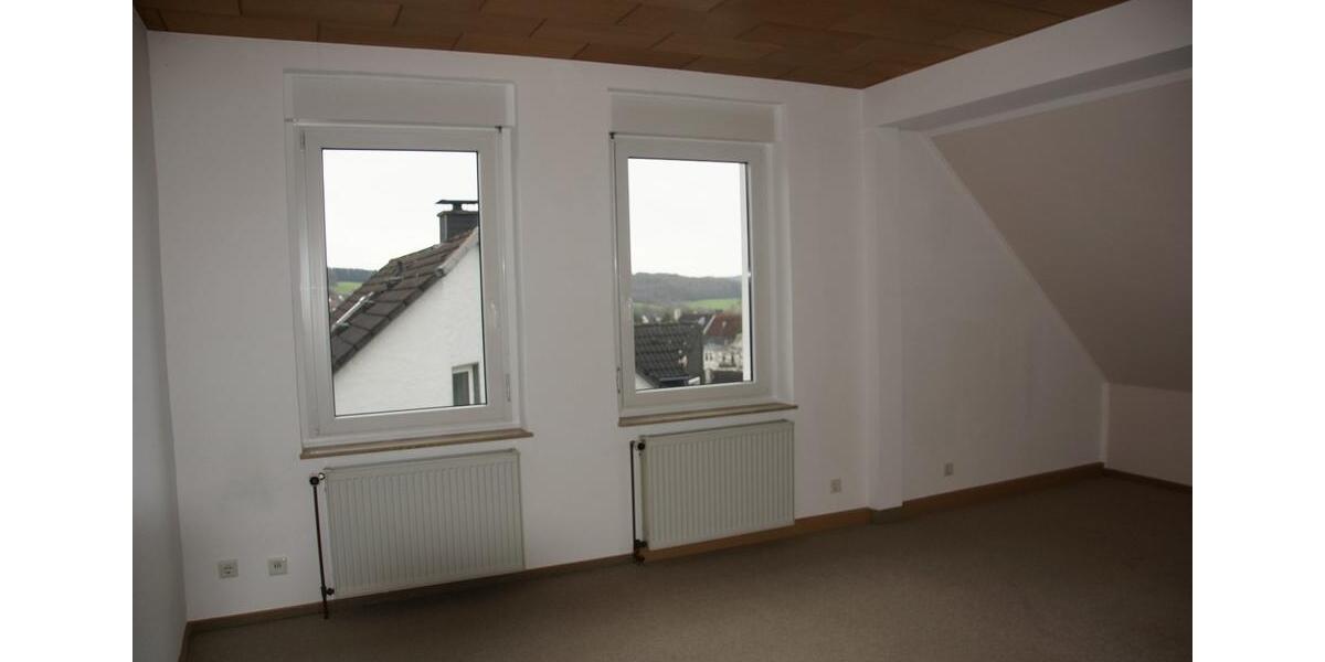 Dachgeschoßwohnung Ennepetal - 2 Zimmer, 79 m&sup2;, 400&euro; | Angebot:26532664