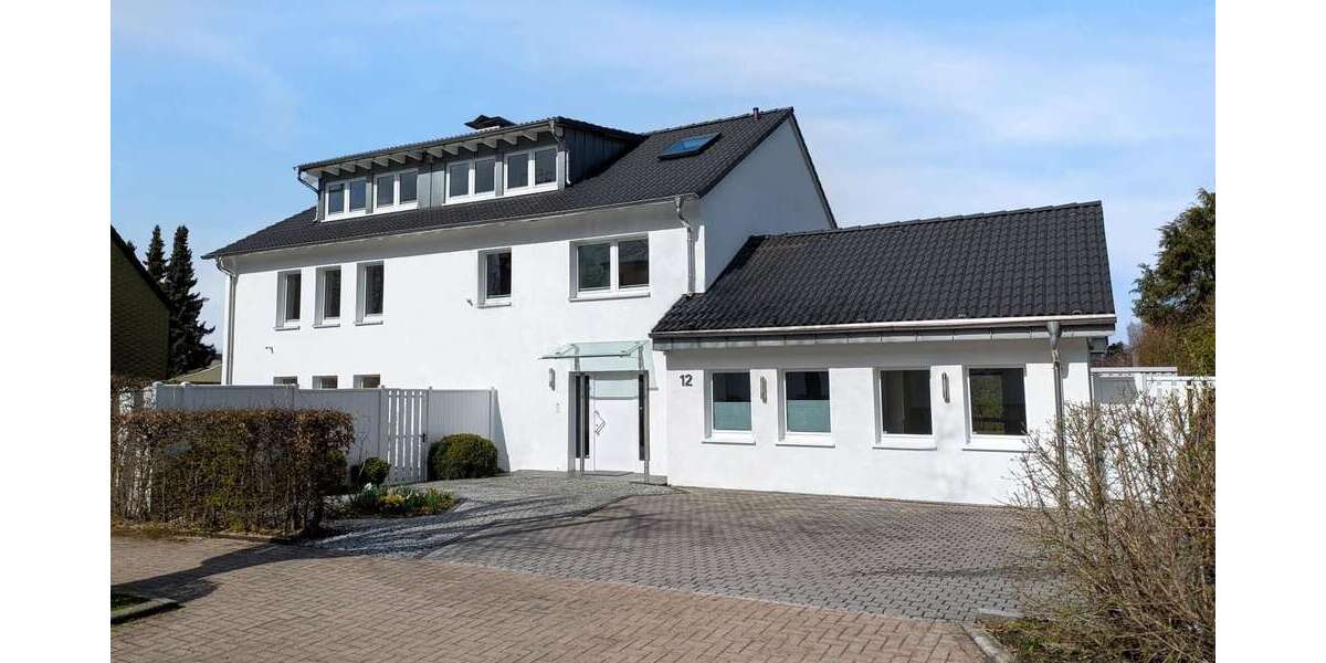 Einfamilienhaus Halver - 11 Zimmer, 389 m&sup2;, 899.000&euro; | Angebot:26002286