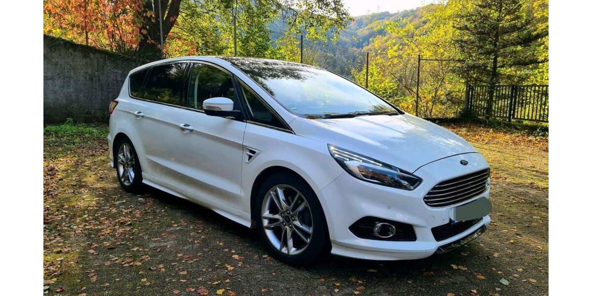 Ford S-Max 120.000 km 18.990 &euro; Altena 58762