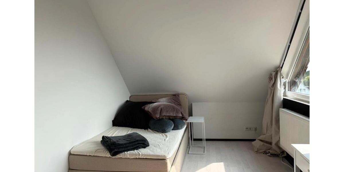 Maisonettenwohnung Hemer - 4 Zimmer, 130 m&sup2;, 1.000&euro; | Angebot:25944934