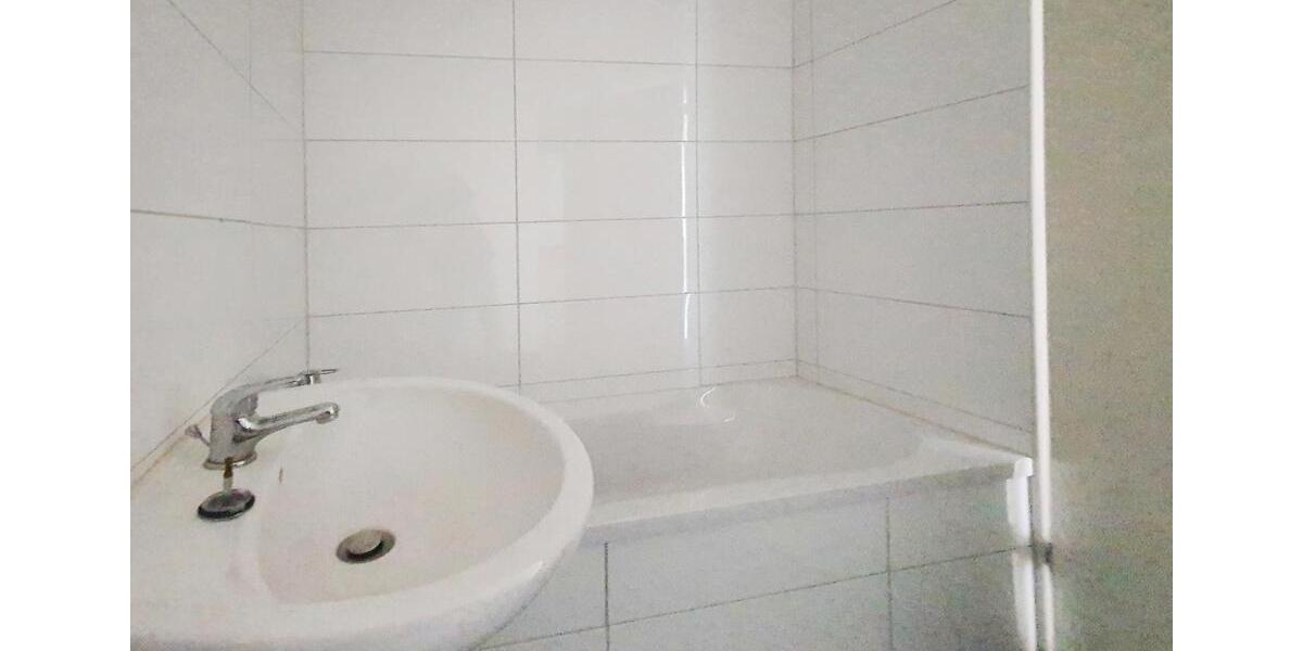 Etagenwohnung Werdohl - 3 Zimmer, 71 m&sup2;, 400&euro; | Angebot:24298840