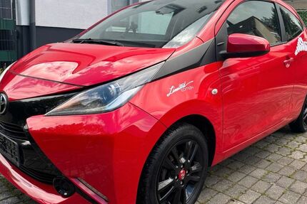 Toyota Aygo (X) 140.000 km 5.200 &euro; Lüdenscheid 58511