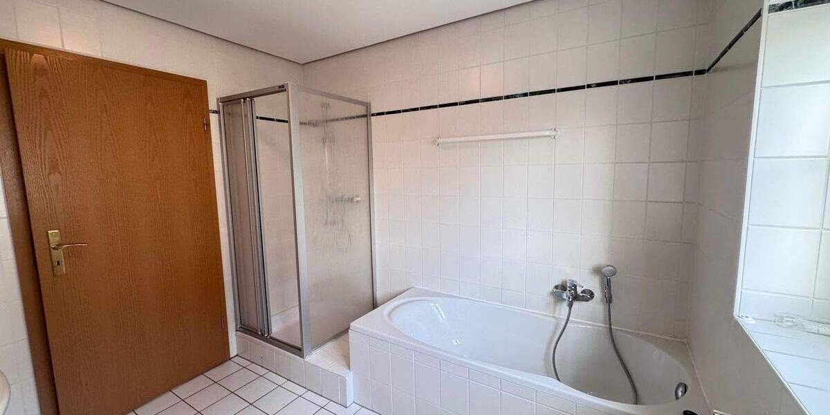Einfamilienhaus Lüdenscheid Staberg - 6 Zimmer, 197 m&sup2;, 469.000&euro; | Angebot:26556752
