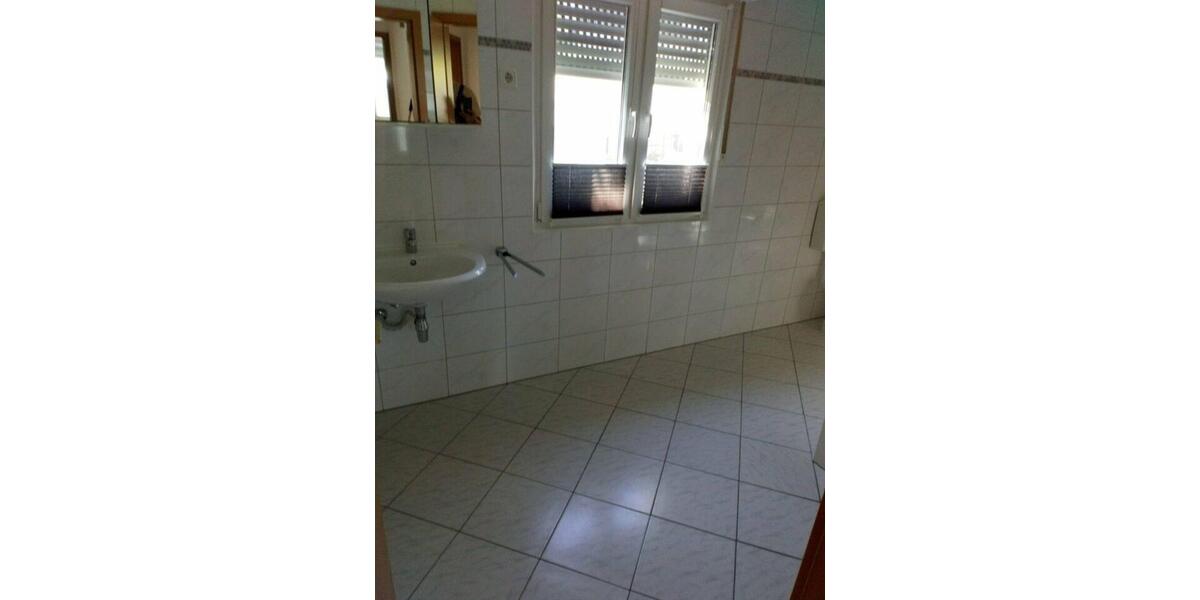 Etagenwohnung Arnsberg - 2 Zimmer, 72 m&sup2;, 580&euro; | Angebot:24841586