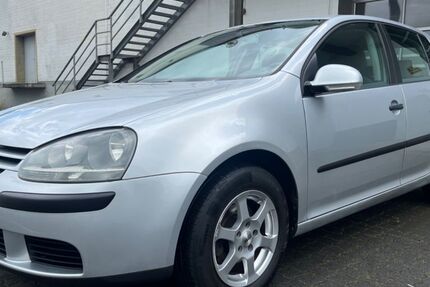 VW Golf 114.000 km 3.490 &euro; Arnsberg 59755