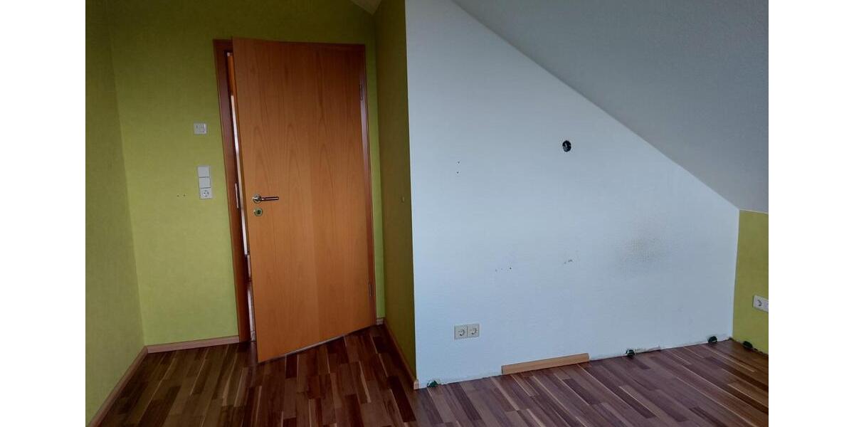Dachgeschoßwohnung Witten Rüdinghausen - 3 Zimmer, 93 m&sup2;, 837&euro; | Angebot:26482654