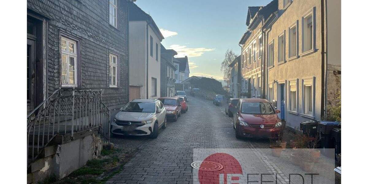 Einfamilienhaus Arnsberg Obereimer - 6 Zimmer, 208 m&sup2;, 105.000&euro; | Angebot:25741074