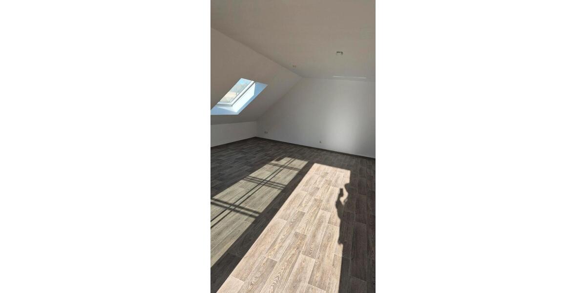 Dachgeschoßwohnung Werl - 3 Zimmer, 90 m&sup2;, 975&euro; | Angebot:25887325