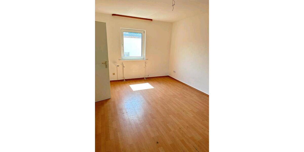Etagenwohnung Hemer - 3 Zimmer, 70 m&sup2;, 600&euro; | Angebot:26639540