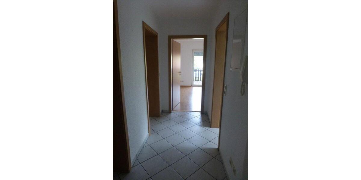 Etagenwohnung Sundern (Sauerland) - 3 Zimmer, 82 m&sup2;, 550&euro; | Angebot:26020536