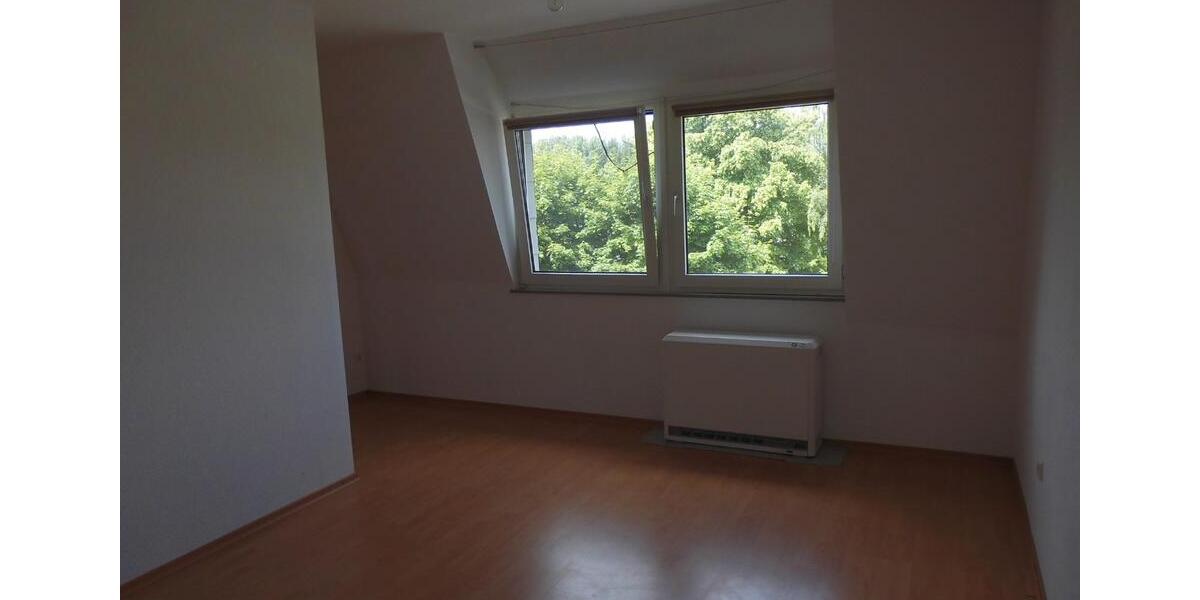 Dachgeschoßwohnung Dortmund Huckarde - 2.5 Zimmer, 50 m&sup2;, 400&euro; | Angebot:26522737