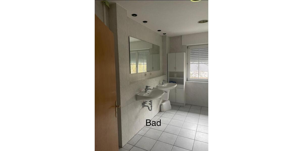 Dachgeschoßwohnung Balve - 3 Zimmer, 110 m&sup2;, 850&euro; | Angebot:26614573