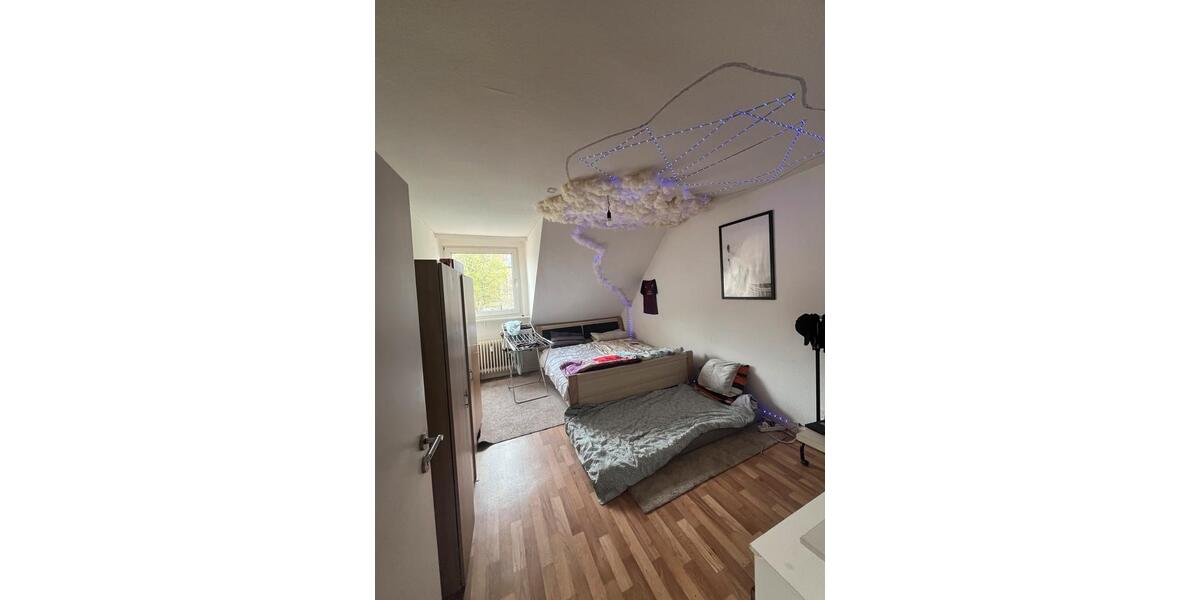 Dachgeschoßwohnung Hagen Hagen-Mitte - 2.5 Zimmer, 63 m&sup2;, 320&euro; | Angebot:26596482
