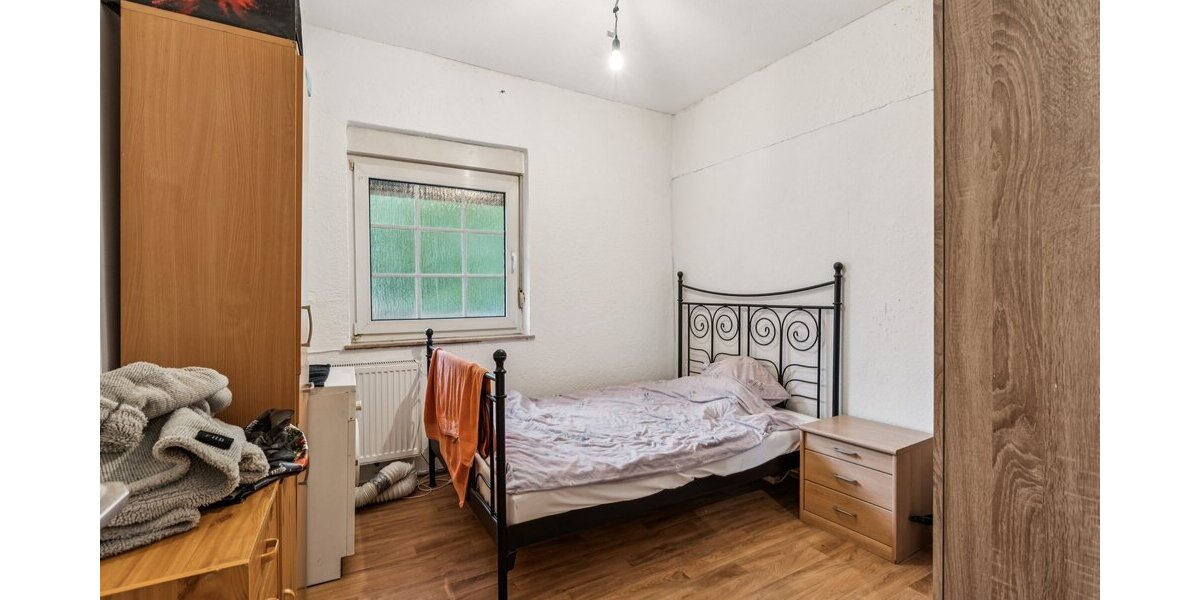 Mehrfamilienhaus mit fünf Wohneinheiten & Imbiss in Arnsberg–Gierskampen - Mehrfamilienhaus, Wohnhaus Arnsberg Obereimer | Angebot:25232860