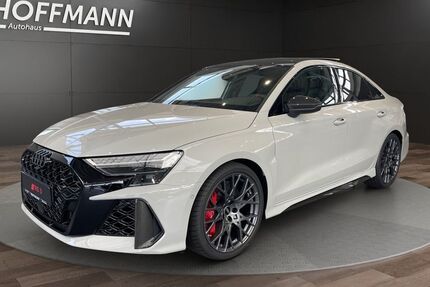 Audi RS3 4.950 km 79.890 &euro; Arnsberg 59823