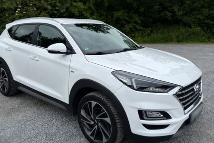 Hyundai TUCSON 103.000 km 17.490 &euro; Iserlohn 58636
