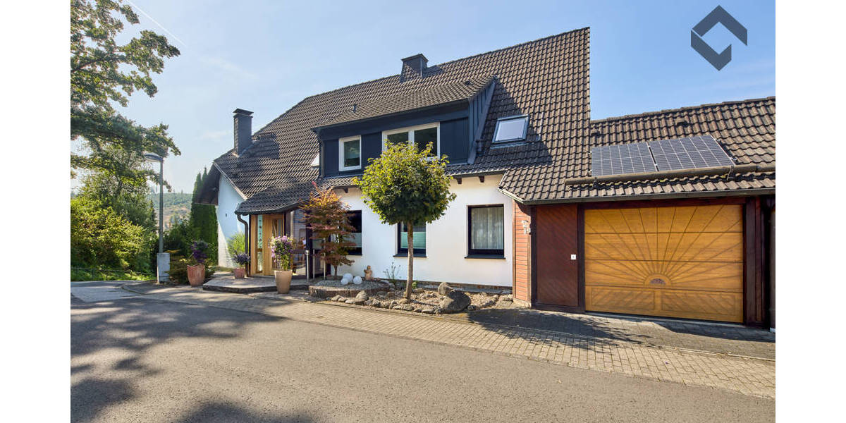 Mehrfamilienhaus, Wohnhaus Finnentrop - 7 Zimmer, 308 m&sup2;, 499.500&euro; | Angebot:25735840