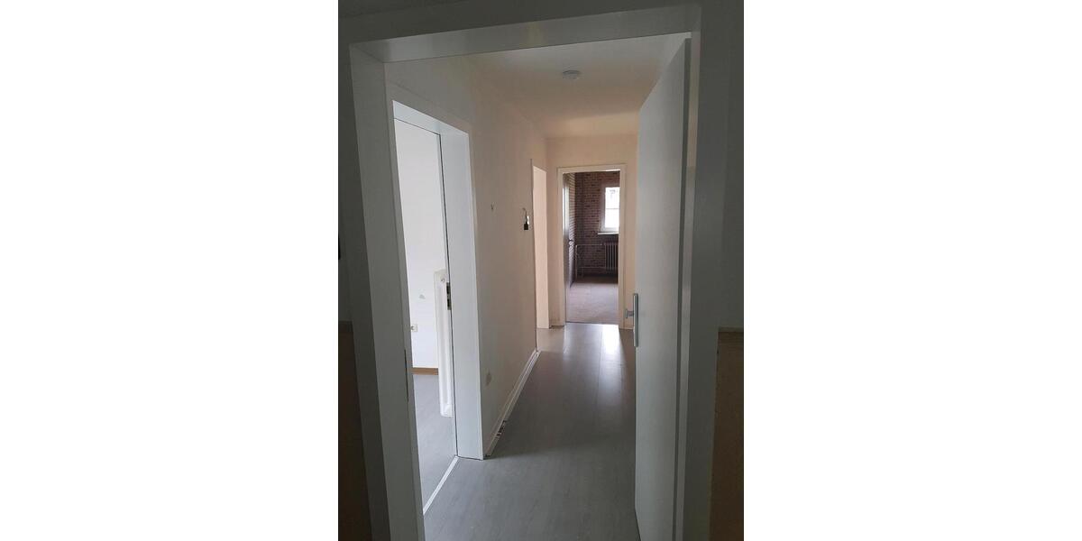 Dachgeschoßwohnung Altena - 2 Zimmer, 47 m&sup2;, 260&euro; | Angebot:25936417