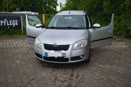 Skoda Roomster 76.423 km 4.790 &euro; Kamen 59174