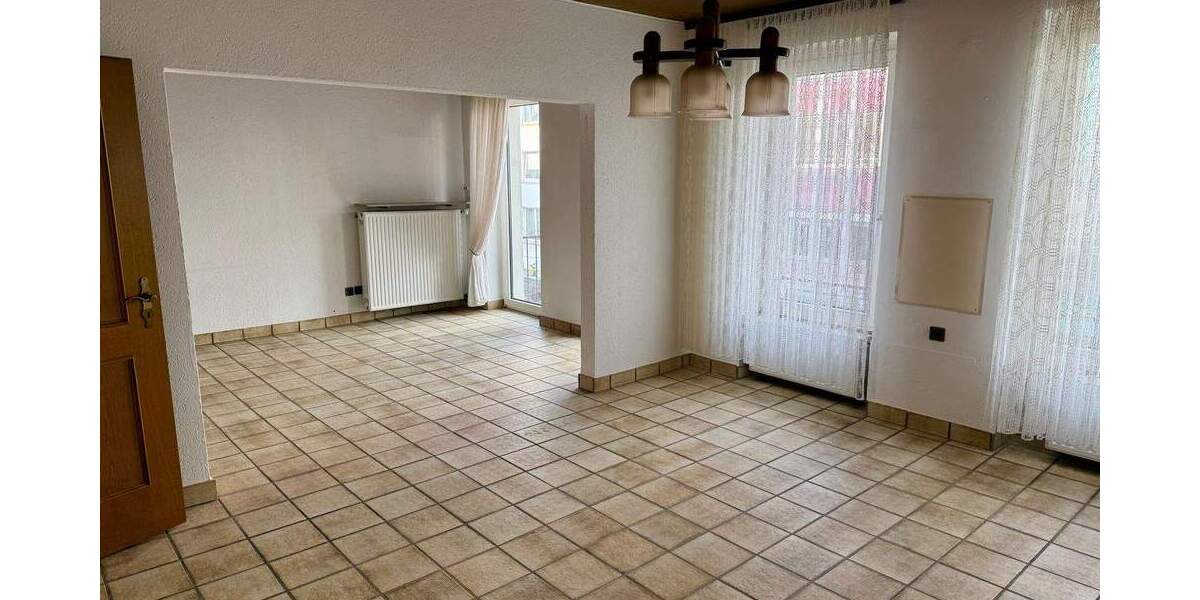 Etagenwohnung Witten Mitte - 3 Zimmer, 103 m&sup2;, 695&euro; | Angebot:25669170
