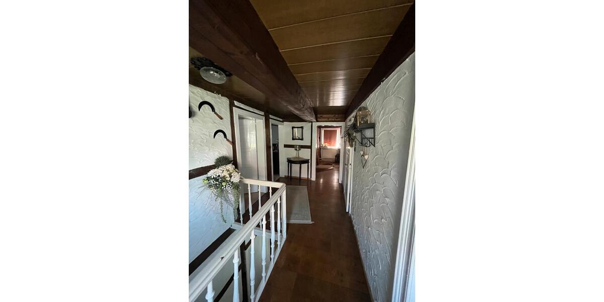 Einfamilienhaus Unna Hemmerde - 8 Zimmer, 198 m&sup2;, 300.000&euro; | Angebot:27284301