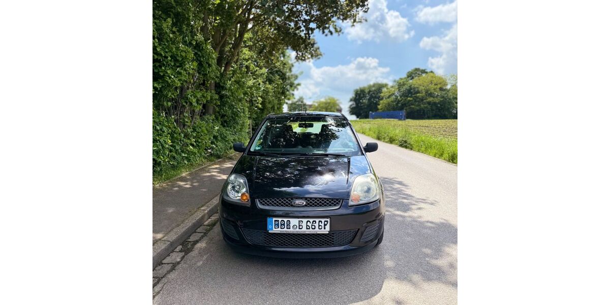Ford Fiesta 136.100 km 1.999 &euro; Dortmund 44319