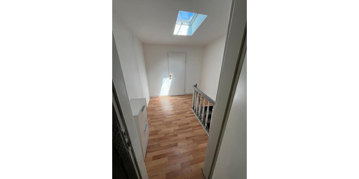 Dachgeschoßwohnung Hagen Hagen-Mitte - 3.5 Zimmer, 85 m&sup2;, 830&euro; | Angebot:26604533