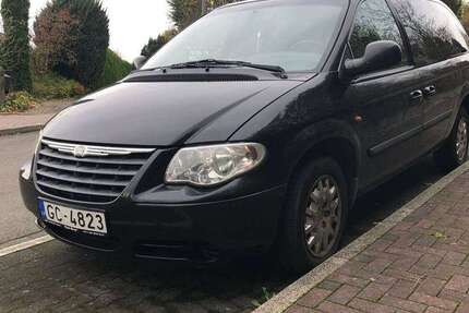 Chrysler Voyager 201.000 km 2.000 &euro; Halver 58553