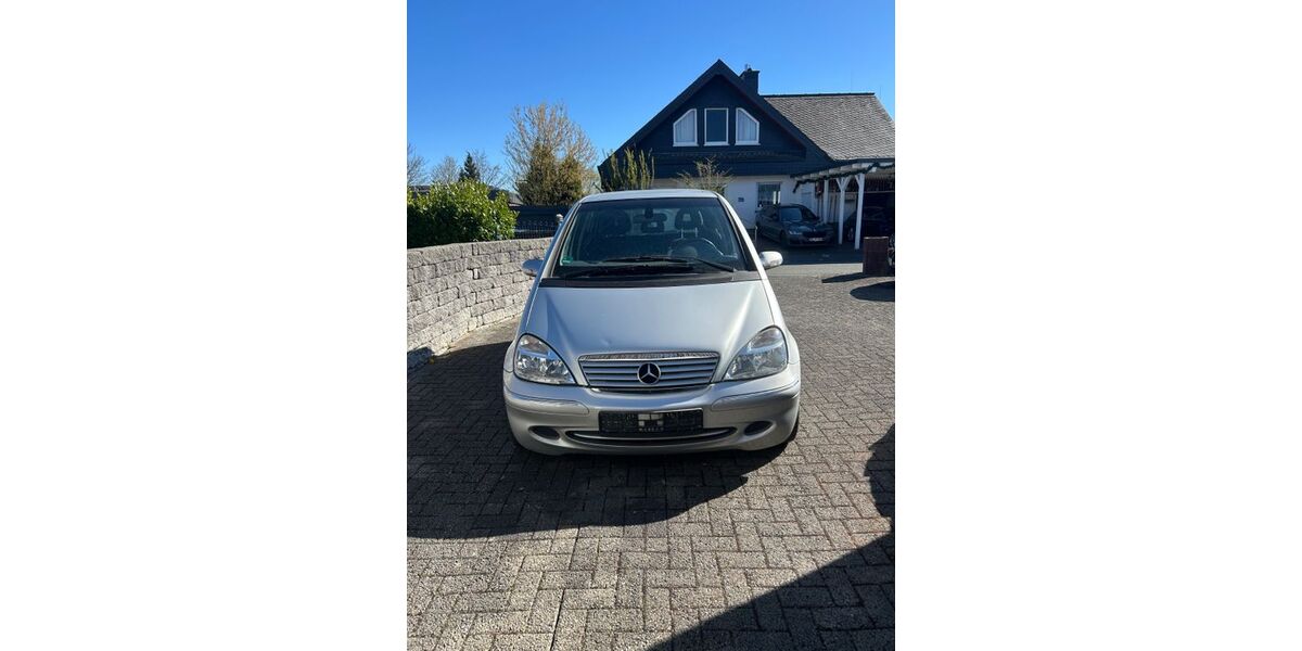Mercedes-Benz A 160 131.400 km 1.500 &euro; Ense 59469