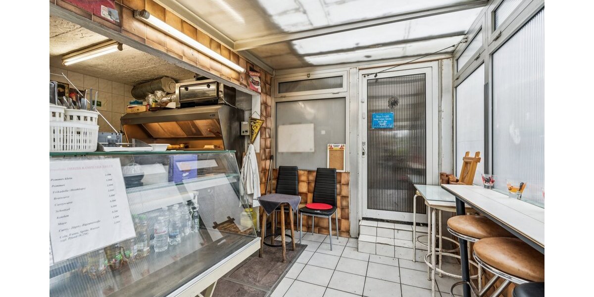 Mehrfamilienhaus mit fünf Wohneinheiten & Imbiss in Arnsberg–Gierskampen - Mehrfamilienhaus, Wohnhaus Arnsberg Obereimer | Angebot:25232860