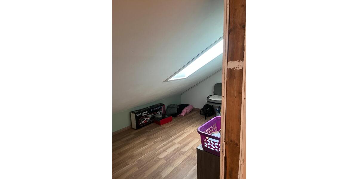 Dachgeschoßwohnung Altena - 3 Zimmer, 66 m&sup2;, 700&euro; | Angebot:26646042