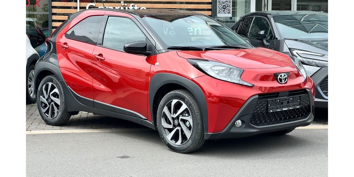 Toyota Aygo (X) 1.500 km 19.490 &euro; Arnsberg-Neheim 59755