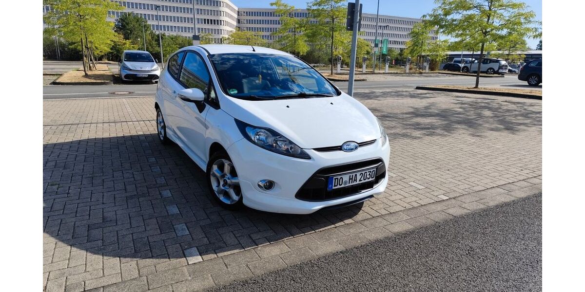 Ford Fiesta 108.200 km 4.490 &euro; Dortmund 44139