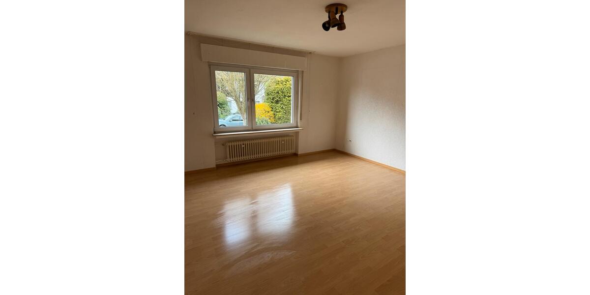 Doppelhaushälfte Sundern (Sauerland) - 4.5 Zimmer, 200 m&sup2;, 920&euro; | Angebot:25935964