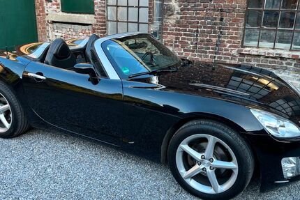 Opel GT 113.500 km 13.999 &euro; Hagen 58119