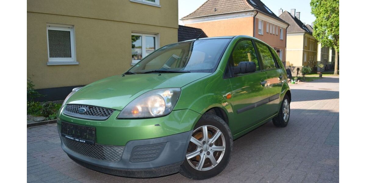 Ford Fiesta 190.000 km 1.990 &euro; Bergkamen 59192